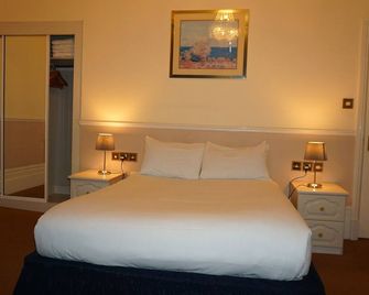 OYO Albany Hotel - Brighton - Habitación