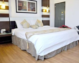 Lemon Tree Hotel, Centre Point, Jamshedpur - Jamshedpur/詹謝普爾 - 臥室