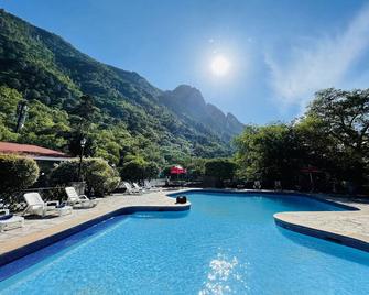 Hotel Chipinque - San Pedro Garza Garcia - Svømmebasseng