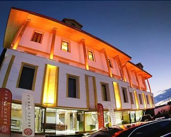 Beyaz Saray Otel - Kırıkkale - Building