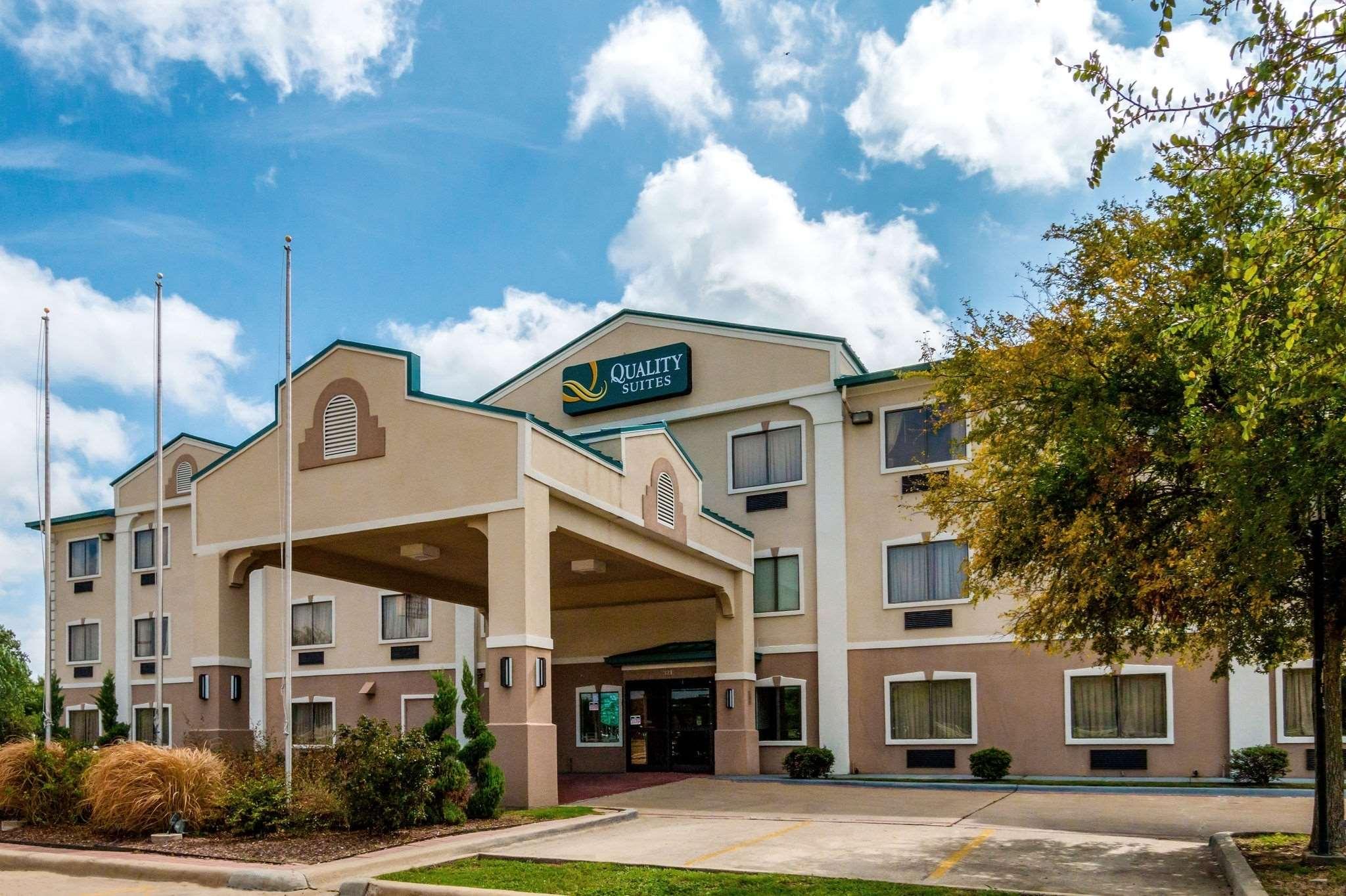 11 Best Hotels in Alvarado (TX), United States