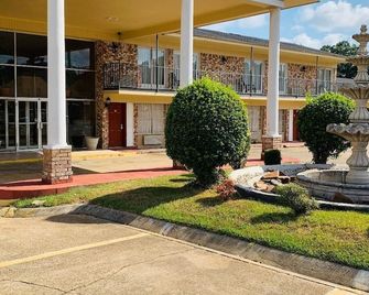 Coachman's Inn - Magnolia - Edificio