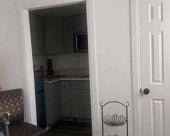 Tiny little studio, very comfortable, cozy - Perris - Kitchen