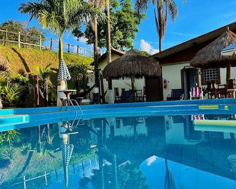 Pousada Pé da Serra - Lindóia - Piscina