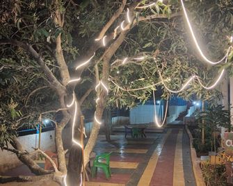 Hill Forrest Resort By Sky Inn - Yelagiri - Building