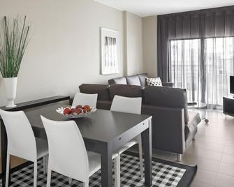 Barcelona Apartment Gran de Gràcia - Barcelona - Comedor