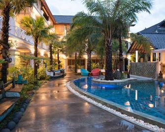Ok Divers Resort & Spa - Manggis - בריכה