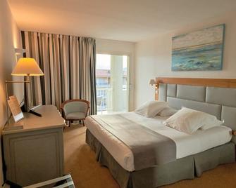 Hotel Mariana - Calvi - Bedroom