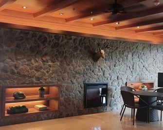 Relaxing Wind - Tagaytay - Dining room