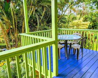 Tropical Studio Apartment! - Keaau - Balcony