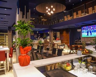 Business Hotel - Casoria - Bar