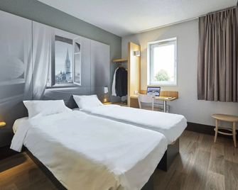 B&B HOTEL Caen Mémorial - Saint-Contest