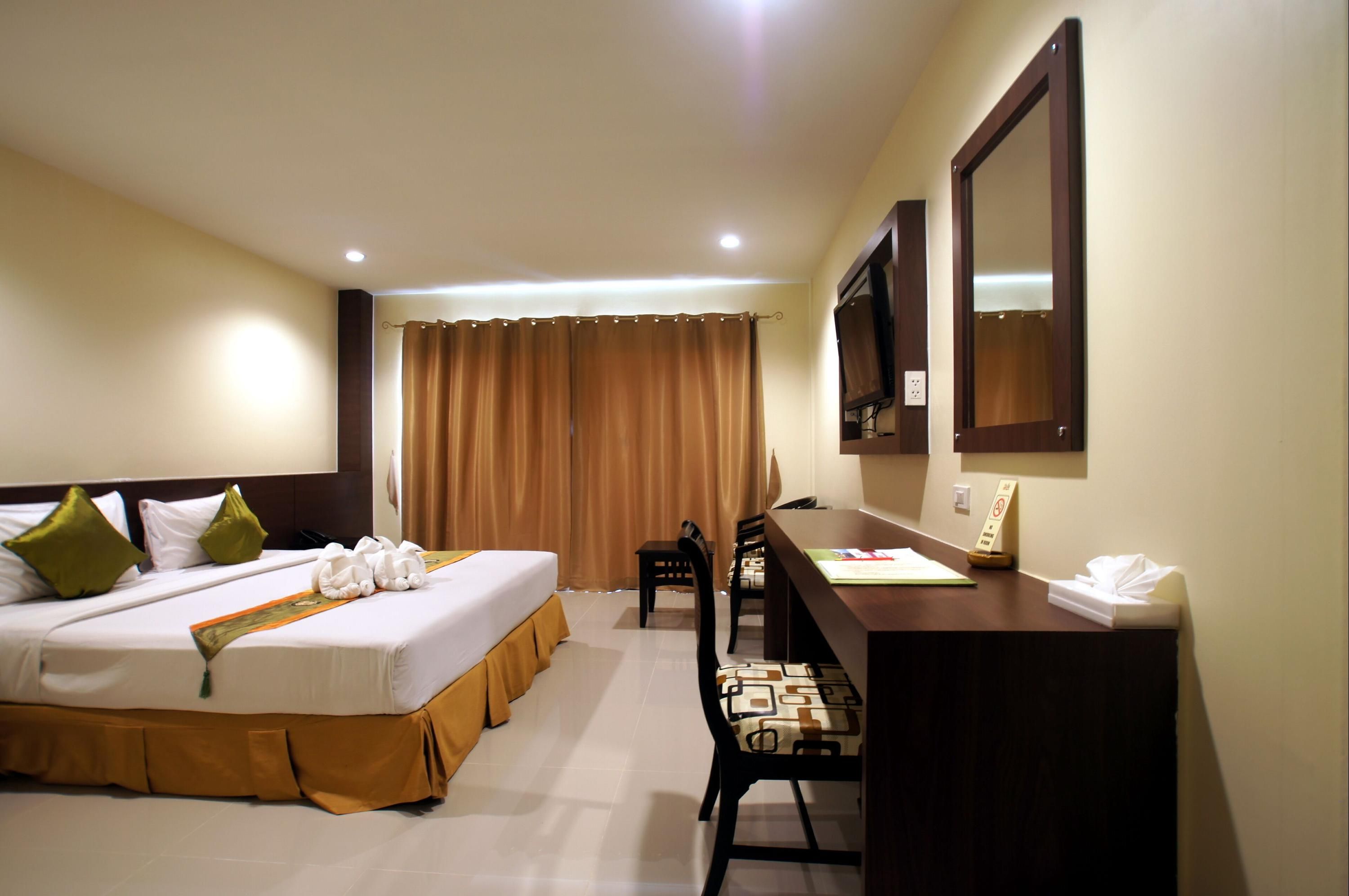 Khao Lak Sunset Resort - Khao Lak