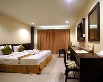 Khao Lak Sunset Resort - Khao Lak