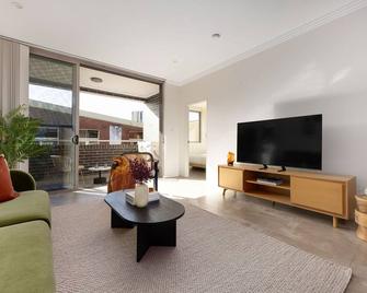 Kahlo Alexandria - #6 - Sydney - Living room