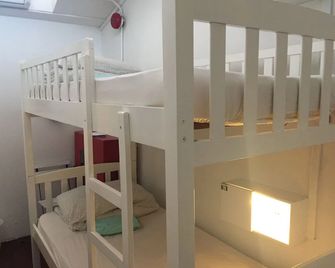 Royal Hostel Singapore - Singapore - Scale