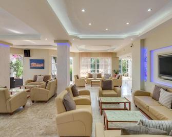 Nirvana Beach Hotel - Theologos