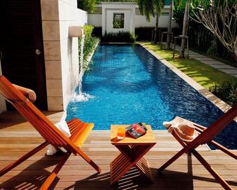 Two Villas Holiday Phuket: Oxygen Bang Tao Beach (SHA Plus+) - Choeng Thale - Pool