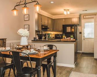 Southtownes Westgate Area Townhouse - Spartanburg
