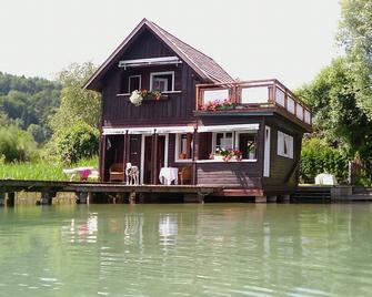 Luxury apartment with beach - Finkenstein am Faaker See - Gebäude