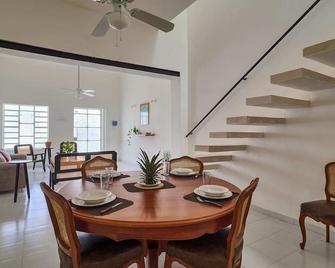 Casa Romantica - Yucatan Home Rentals - Mérida - Salle à manger