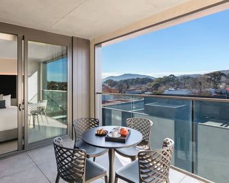 Deco Hotel - Canberra - Balkong