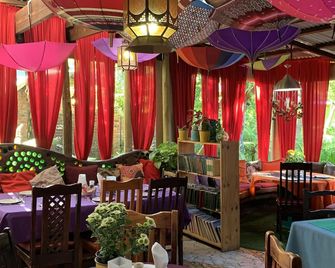 Rabbit Hole Hotel - Krugersdorp - Restaurant