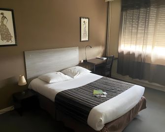Adonis Lyon Est Hôtel Artys - Saint-Priest - Спальня