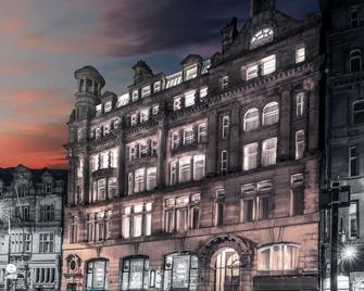 Terlon Apartments - Liverpool - Building