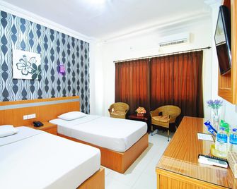 Hotel Panorama - Tanjung Pinang - Schlafzimmer