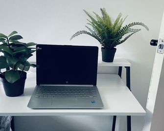 Brand New 3 Beds Flat | Netflix Wifi Parking | Heathrow Slough Windsor Pinewood - Kings Langley - Business centre