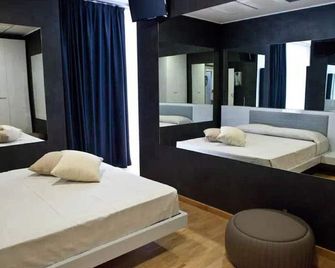 Villa Imago - Room Of Mirrors - Roseto degli Abruzzi - Habitación