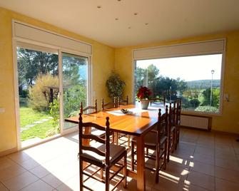 Villa La Romaguera - Vilopriu - Comedor