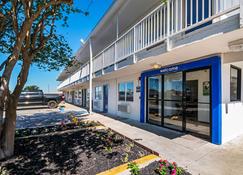 Motel 6 Corpus Christi Northwest - Κόρπους Κρίστι - Κτίριο