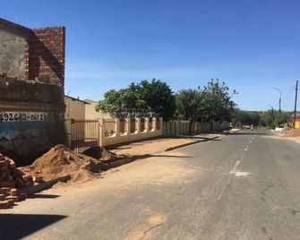 Pandeinge - Quadruple Room with Bathroom - Windhoek