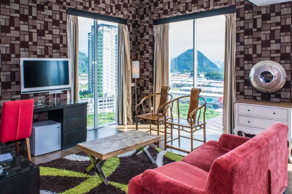 إم إتش هوتل آيبوه