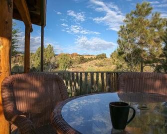 Pine cabin / Drk Sky / Wi-Fi / Dog Ok / Quiet - Torrey - Balkon