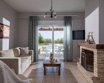 Villa Elessa - Gerani - Living room