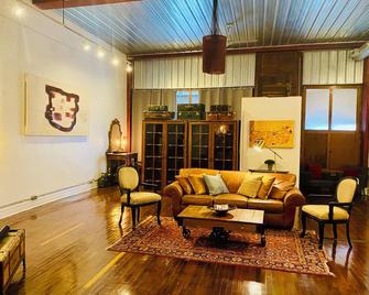 1920s fully updated unique 2 BR open artist loft space - Brookfield