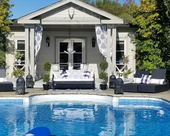 Caledon Country Estate 7 day family rental not available for weddings - Caledon - Pool