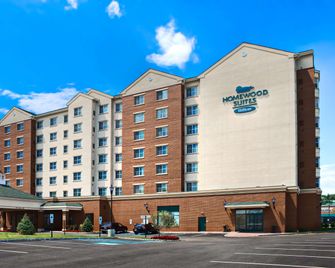 Homewood Suites by Hilton East Rutherford-Meadowlands - East Rutherford - Building
