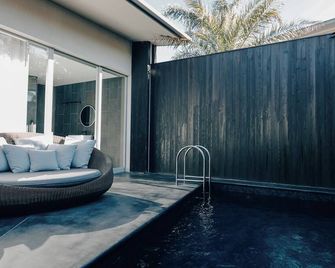 Botanical Pool Club - Kyonan - Pool