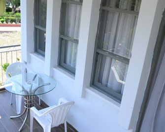 Kemer Pansiyon - Kemer - Balcony