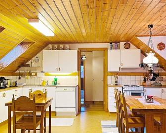 Holiday Home Brålanda VI - Brålanda - Cocina