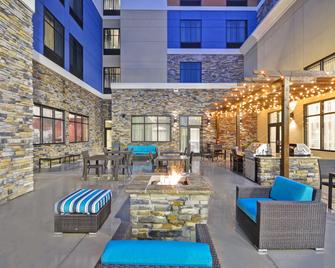 Homewood Suites by Hilton Rocky Mount - Rocky Mount - Patio