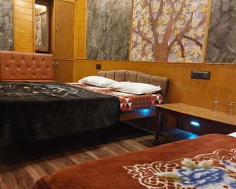 Bing Homestay - Śrinagar - Sypialnia