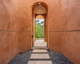 Amora Ubud Boutique Villas - Ubud - Corridoio