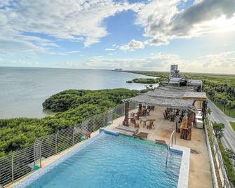 Akuazul Resorts Adults Only - Cancún - Pool