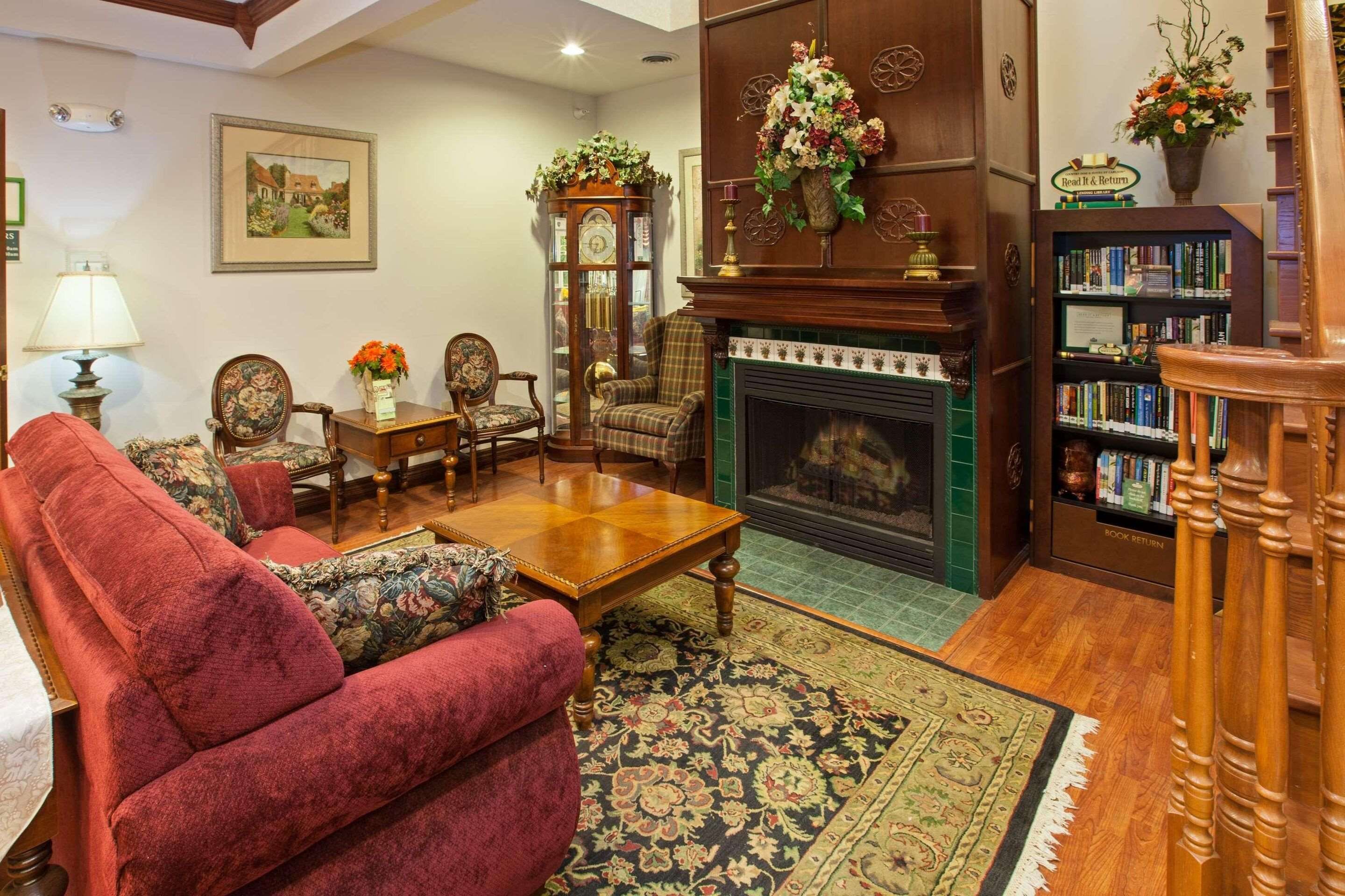 Country Inn & Suites by Radisson, Elkhart, IN - Elkhart - Sala de estar
