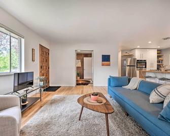 Less Than 3 Mi to Pearl St Home with Large Yard in Boulder - Boulder - Sala de estar